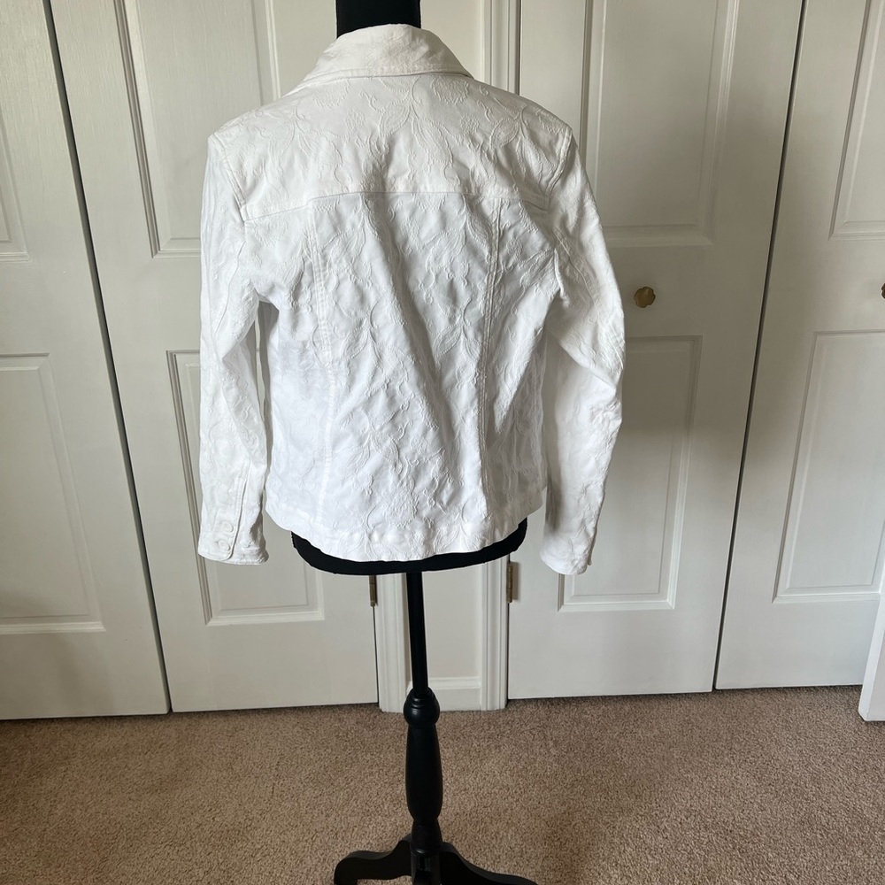 Embroidered Button-Front Jacket - Picture 4 of 7